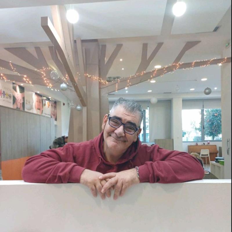 Με θλίψη ψυχής αποχαιρετούμε αύριο τον ωφελούμενο των δομών μας και πρώτο ένοικο της ΣΥΔ μας, Γιώργο Καμπάκη.